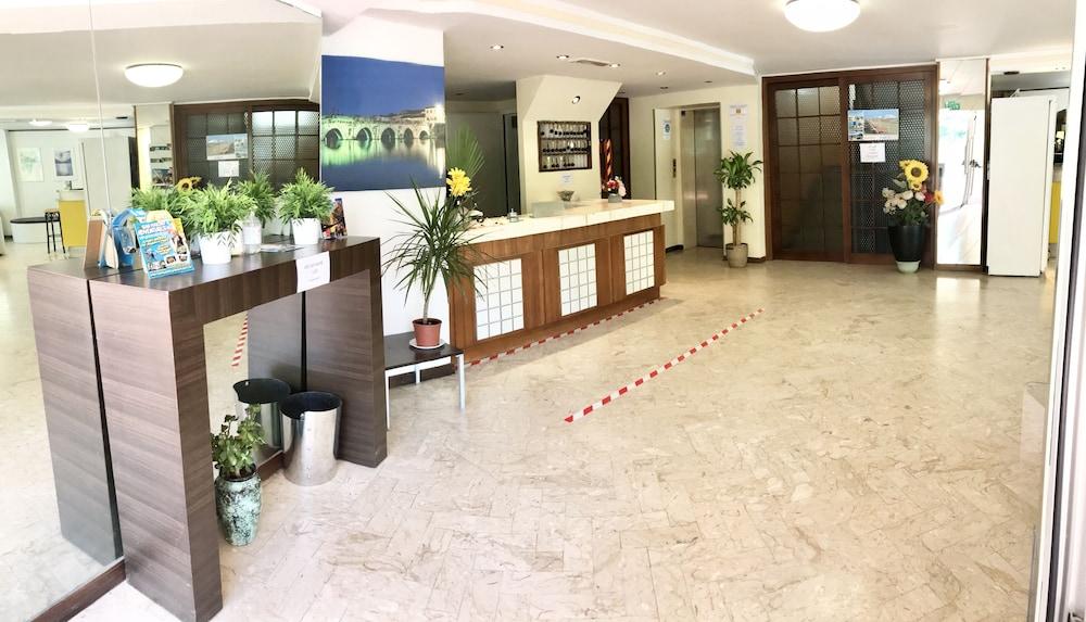 Naica Hotel 3*