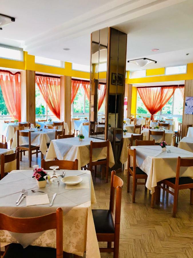 Hotel Naica 3*