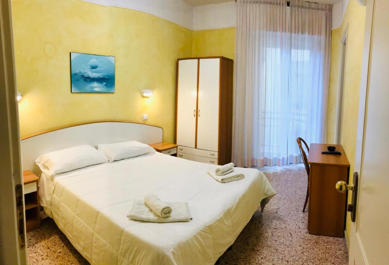 Hotel Naica 3*